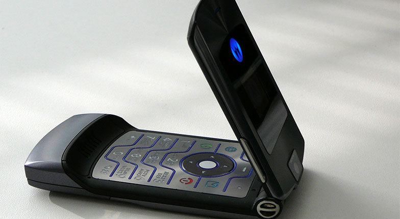 razr - The 15 Most Notable Mobile Phones That Started It All